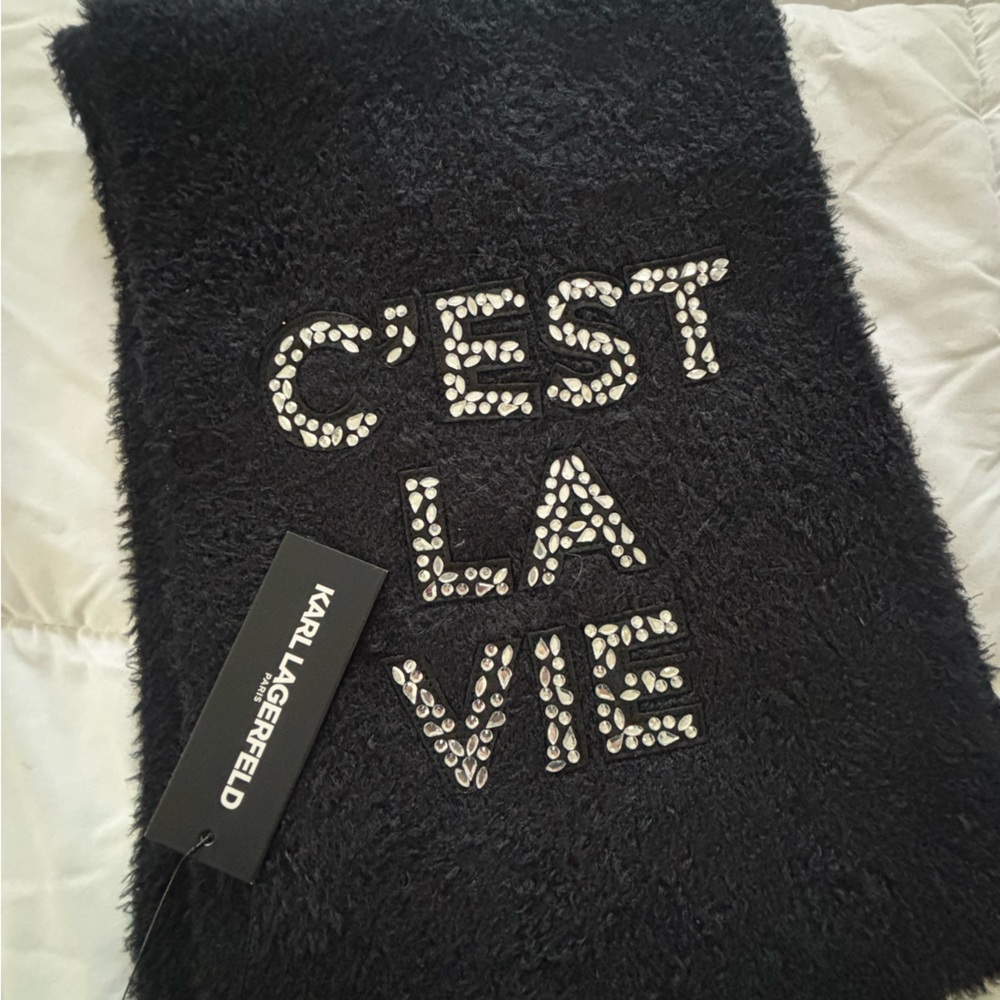 Black Karl scarf